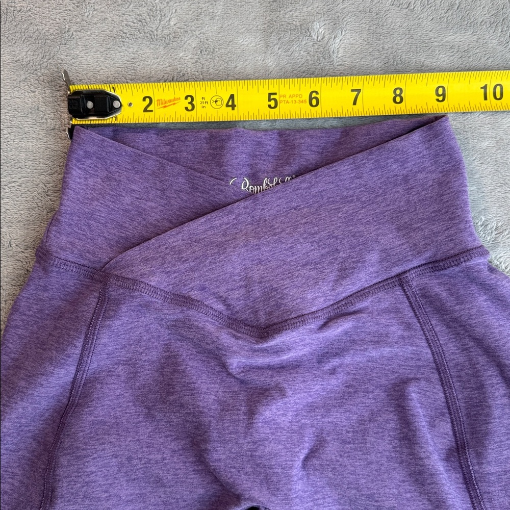Bombshell Sportswear Tiny Waist V Front Scrunch Butt Shorts Violet Size Small - Picture 10 of 12